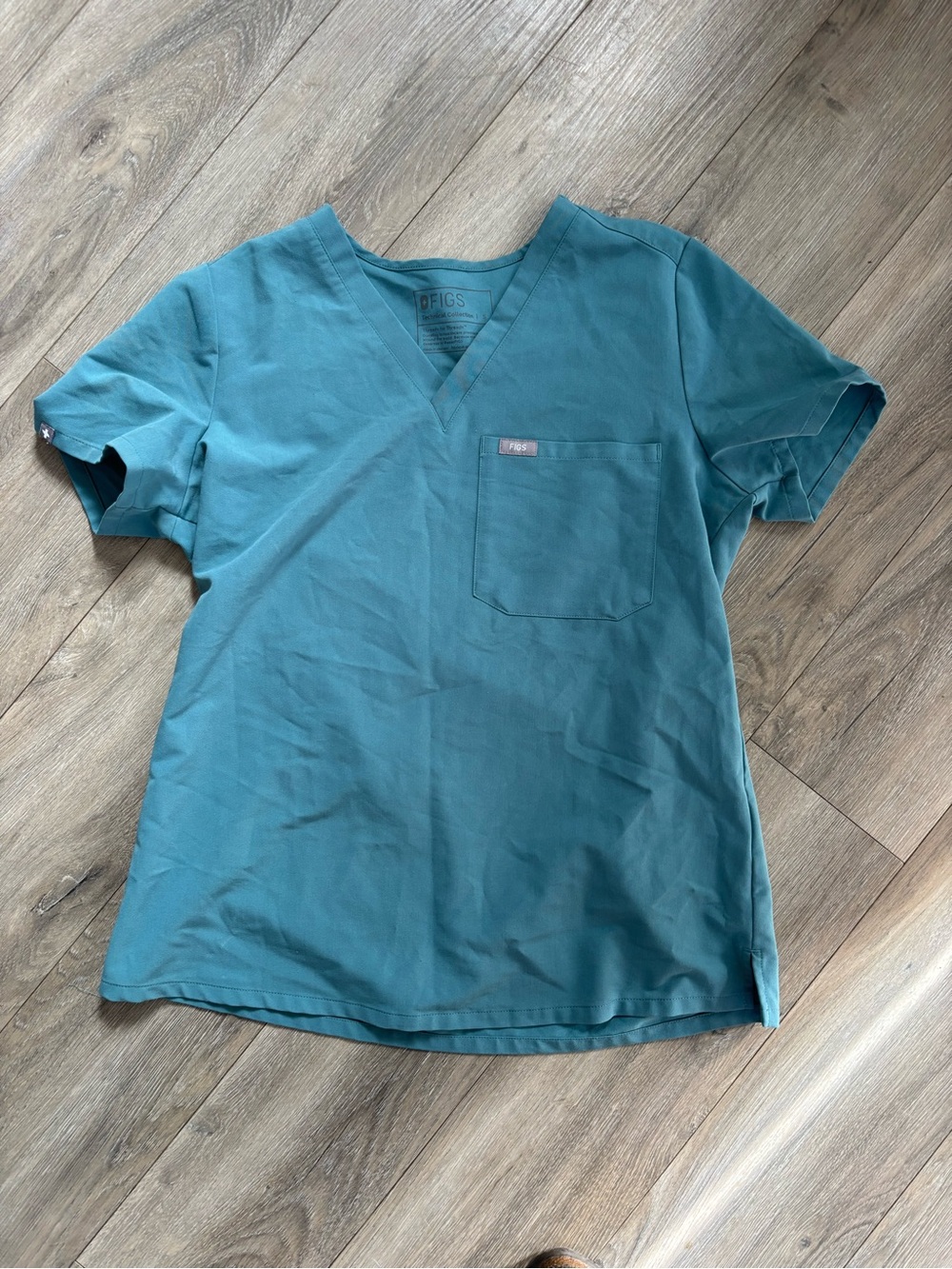 FIGS V-Neck Scrub Top